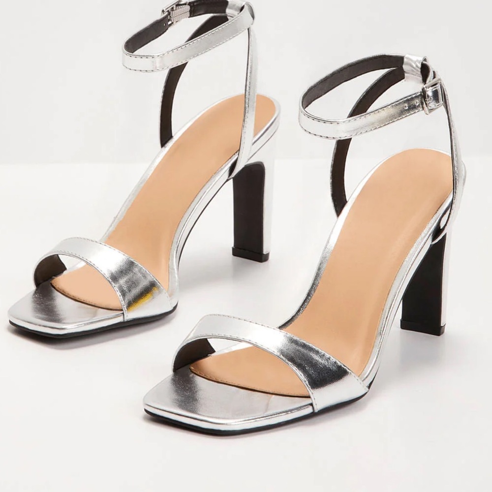 Weisz Heels (VICI) - size 6